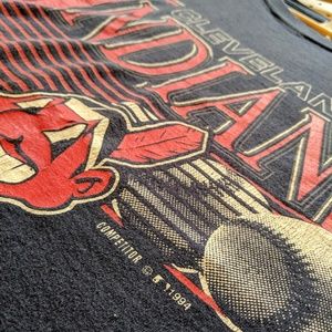Shirts - VINTAGE INDIANS CLEVELAND TEE Shirts - VINTAGE INDIANS CLEVELAND TEE